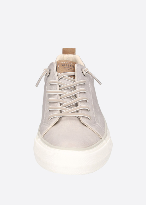 Mustang laisvalaikio batai