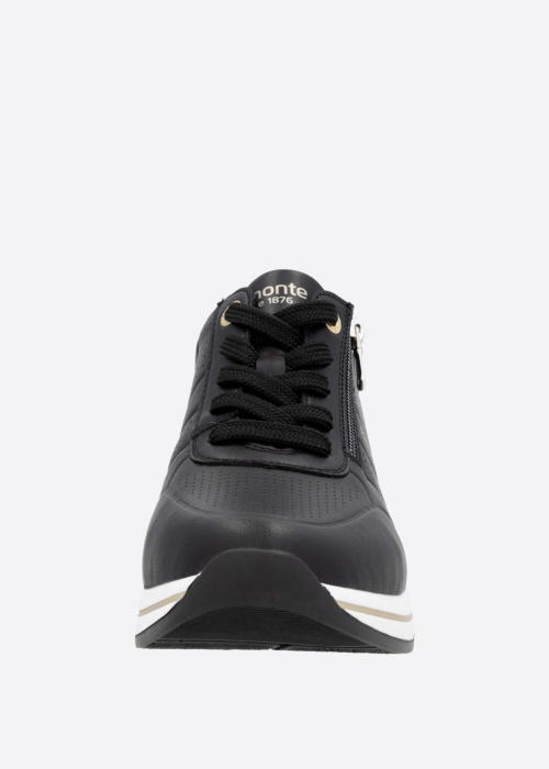 Remonte laisvalaikio bateliai