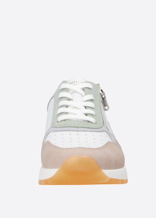 Remonte laisvalaikio bateliai