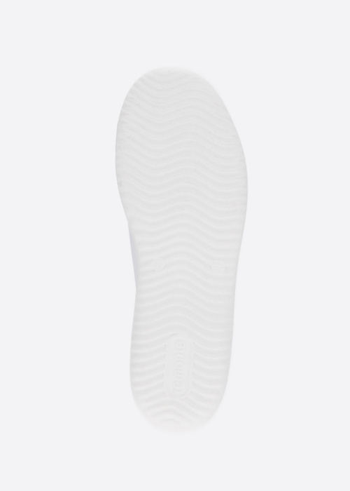 Remonte laisvalaikio bateliai