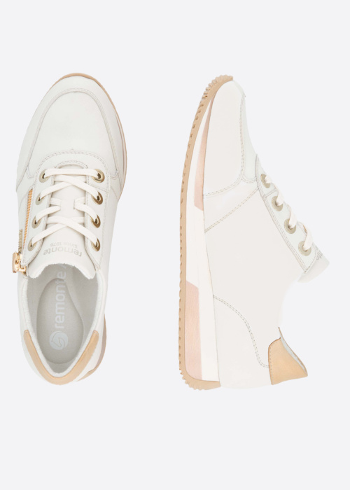 Remonte laisvalaikio bateliai