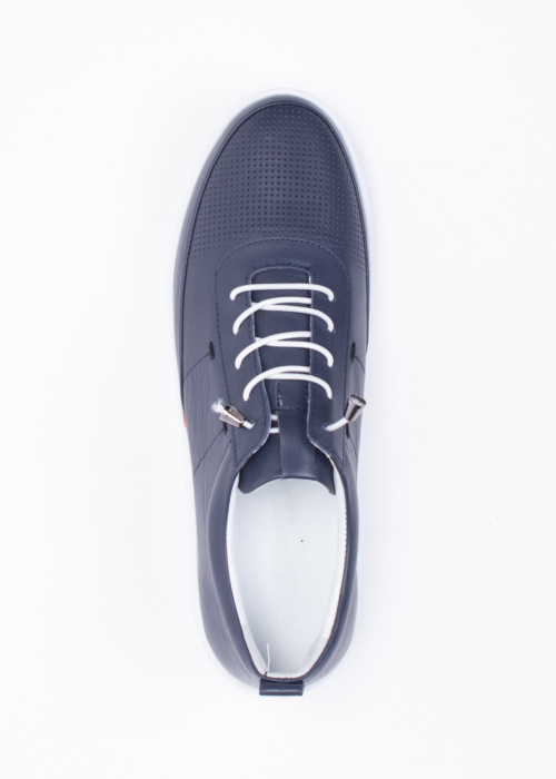 Cosmos laisvalaikio bateliai