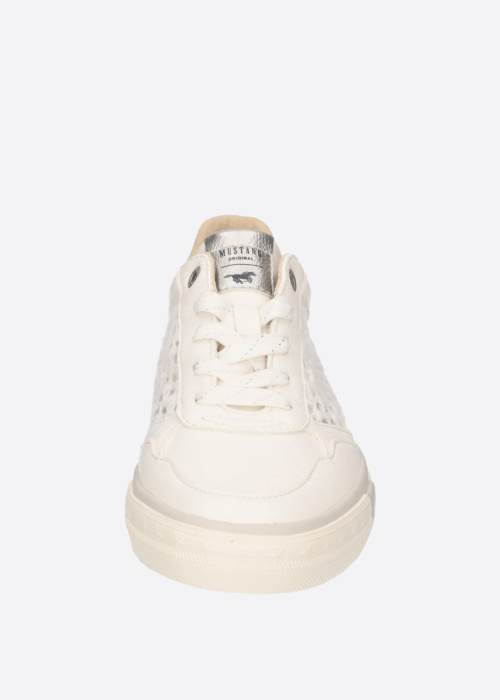 Mustang laisvalaikio batai