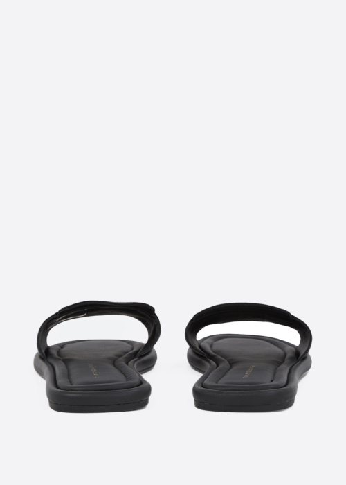 Tommy Hilfiger bateliai