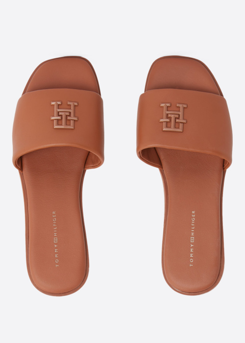 Tommy Hilfiger bateliai