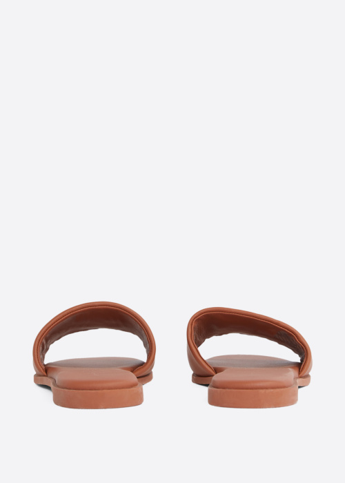 Tommy Hilfiger bateliai