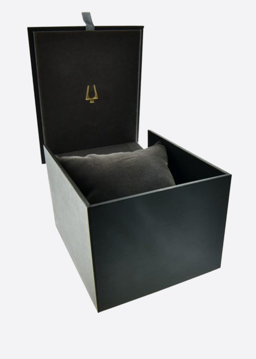 Bulova rankinis laikrodis dovanų dėžutėje