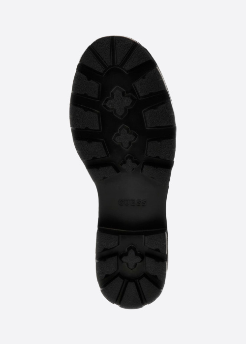 Guess aulinukai Yancee