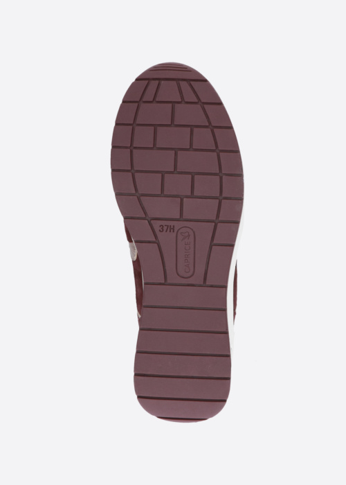 Caprice laisvalaikio bateliai