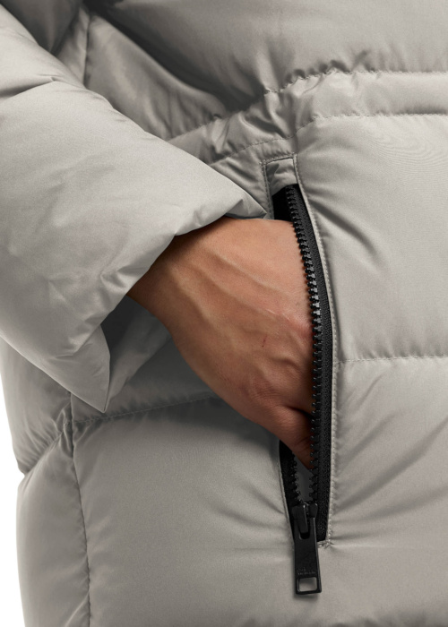 Jack Wolfskin pūkinis paltas