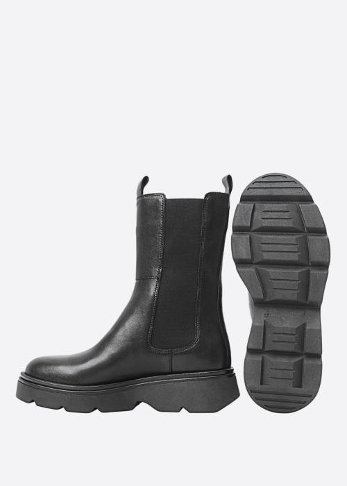 Ten Points aulinukai Karin