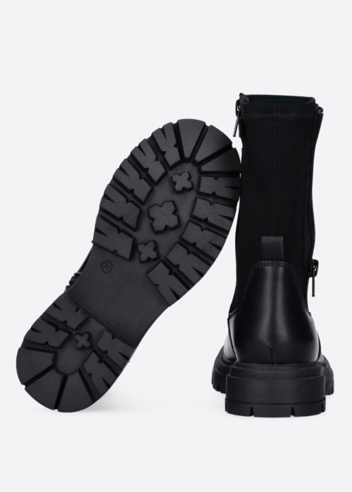 Calvin Klein aulinukai Colleen