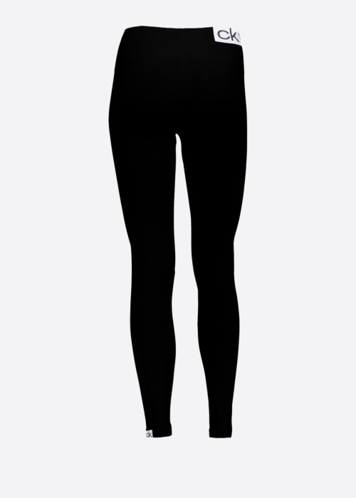 Calvin Klein tamprės