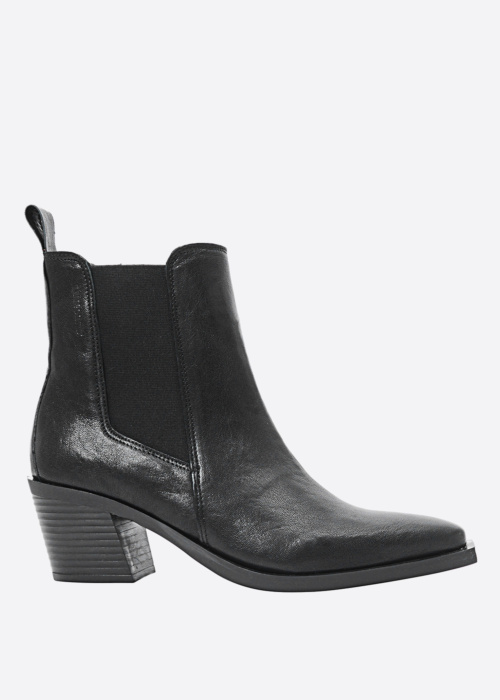 Ten Points aulinukai Carmen