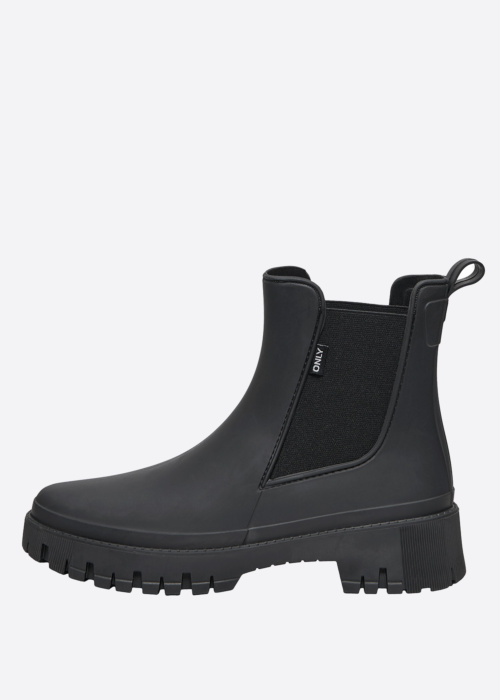 Only guminiai batai Ula