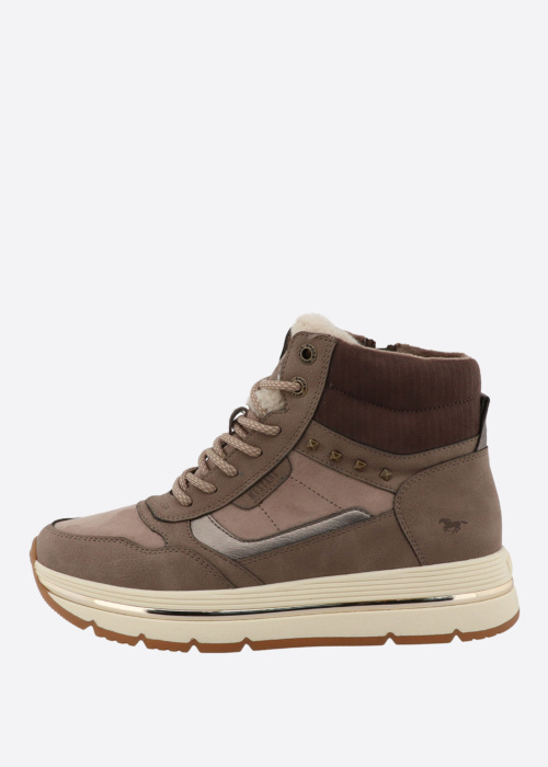 Mustang aulinukai Noelle