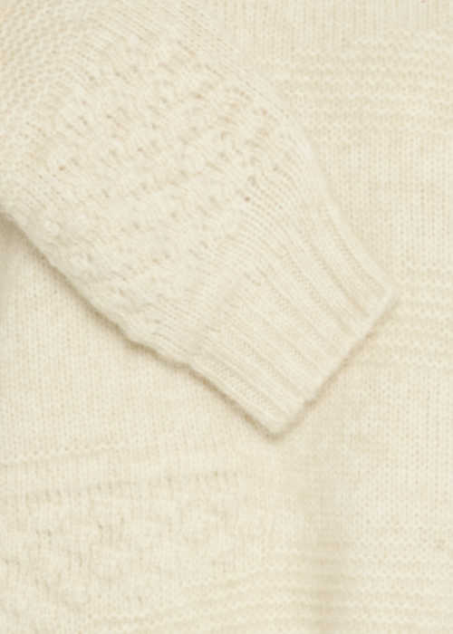 b.young megztinis Oksana