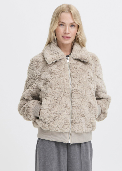 b.young pavasario-rudens striuke Anikea