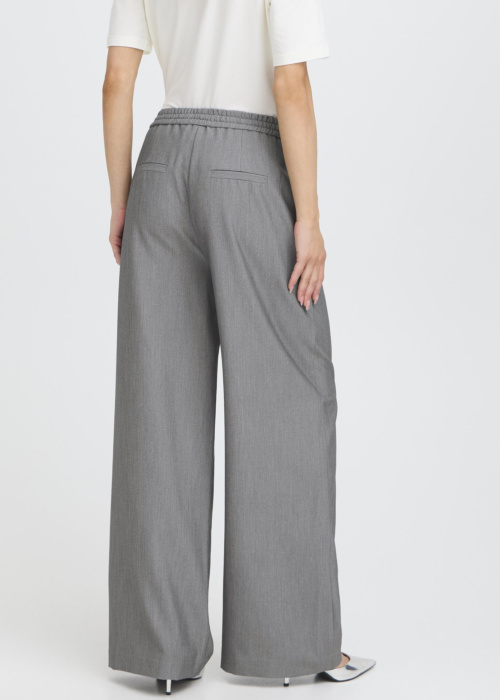 b.young kelnės Danta