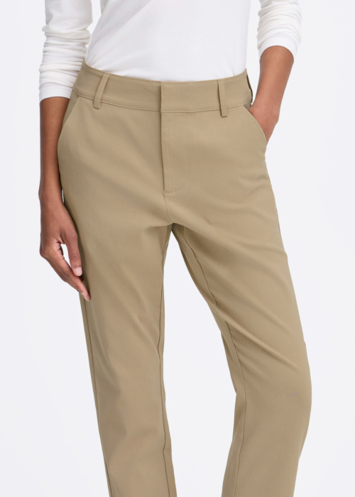 b.young kelnės Dixi