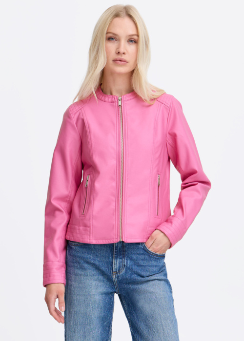 b.young striukė Acom