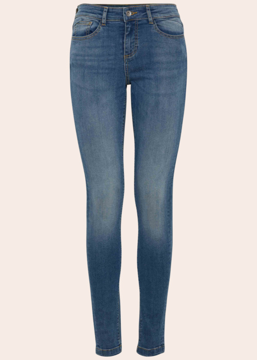 b.young džinsai Luni