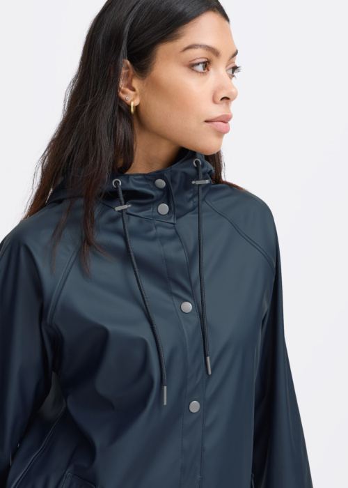 b.young lietpaltis Avan