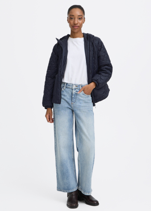 b.young pavasario-rudens striukė Berta