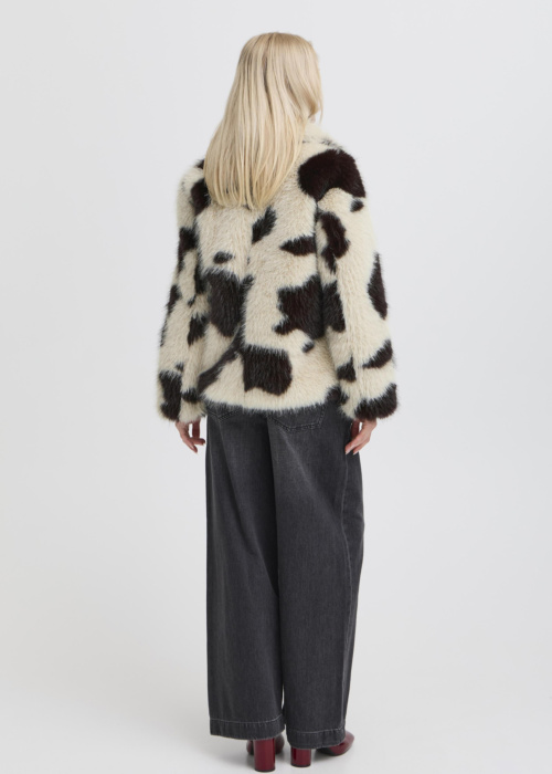 b.young kailis Bemio