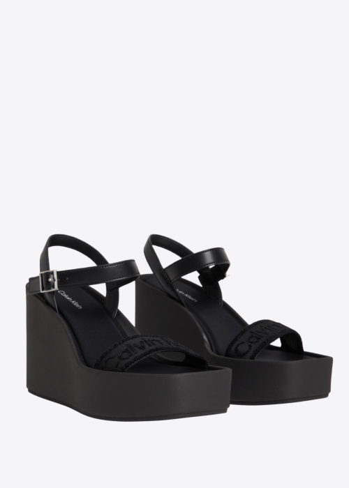 Calvin Klein bateliai