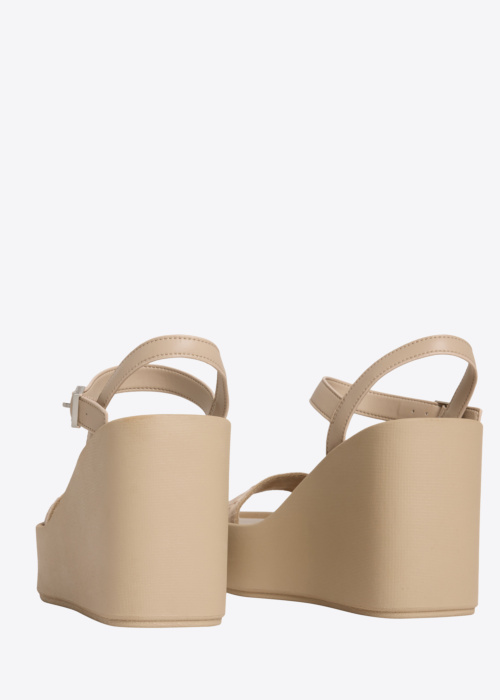 Calvin Klein bateliai