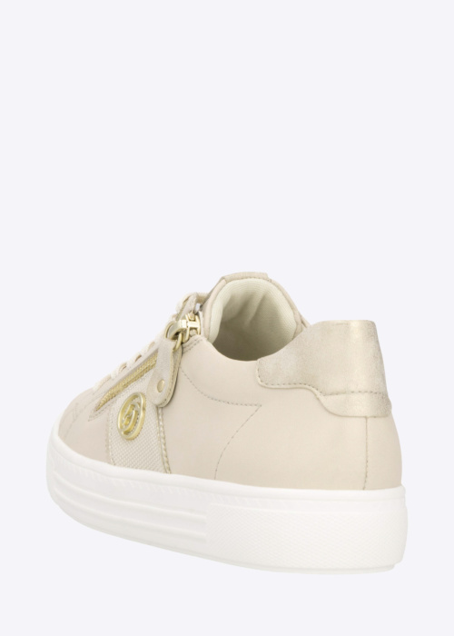 Remonte laisvalaikio batai