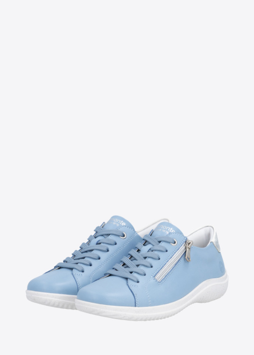 Remonte laisvalaikio bateliai