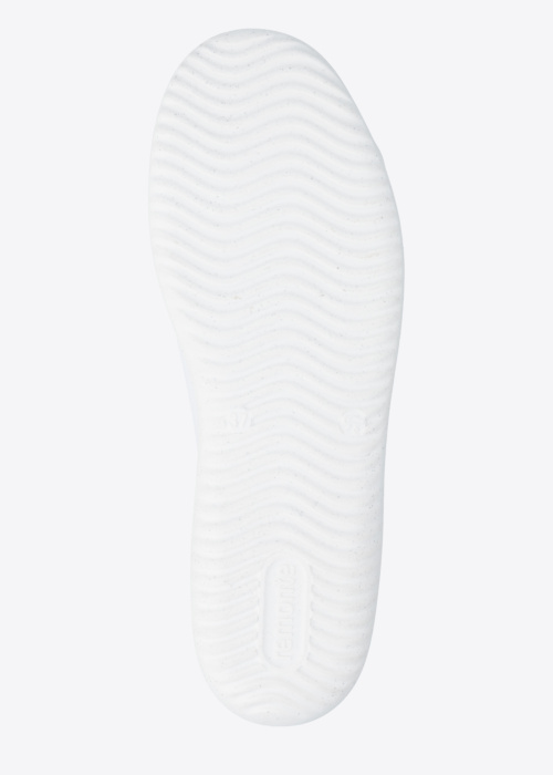 Remonte laisvalaikio bateliai