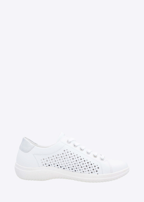 Remonte laisvalaikio bateliai