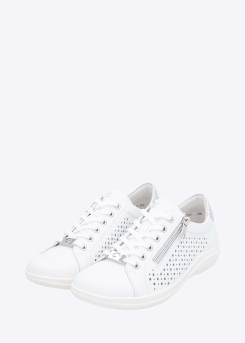 Remonte laisvalaikio bateliai