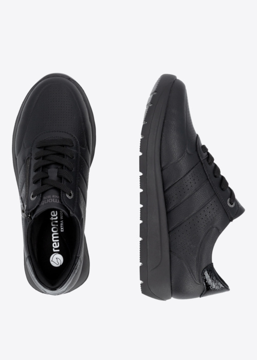 Remonte laisvalaikio bateliai