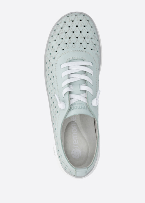 Remonte laisvalaikio bateliai