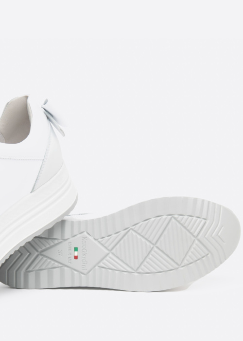 NeroGiardini laisvalaikio bateliai