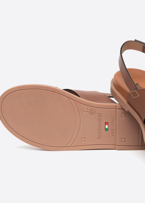 NeroGiardini bateliai