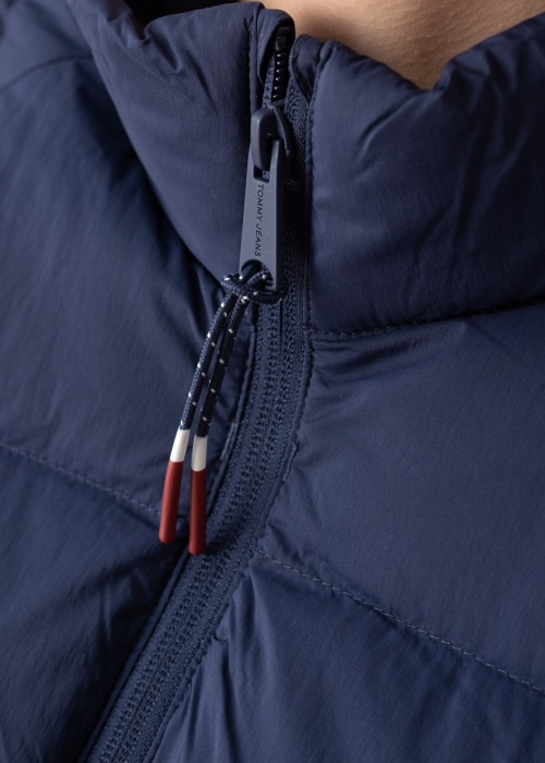 Tommy Jeans pavasario-rudens pūkinė striukė