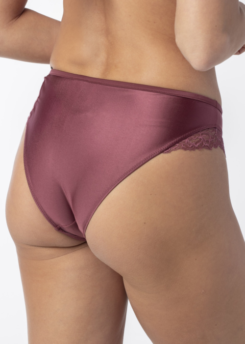 Guess kelnaitės Tiziana