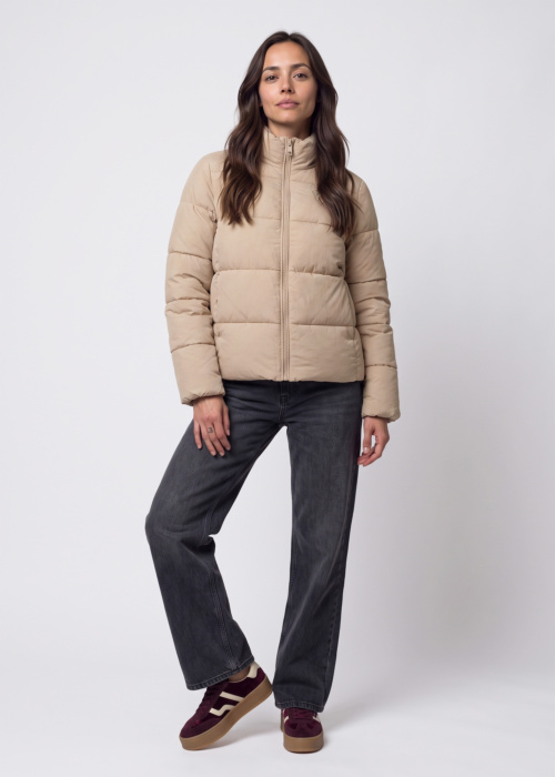 Guess dygsniuota pavasario-rudens striuke New Claudia Light