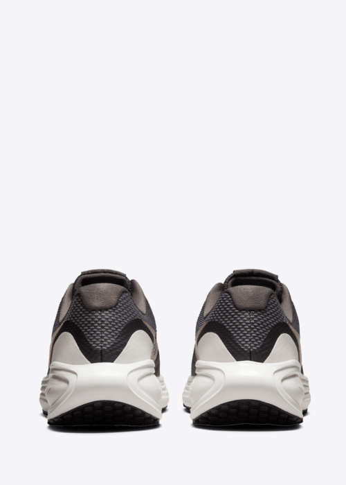 Nike bėgimo bateliai Revolution 8