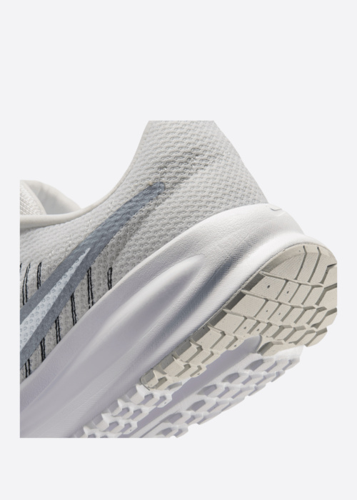 Nike bėgimo bateliai Run Defy