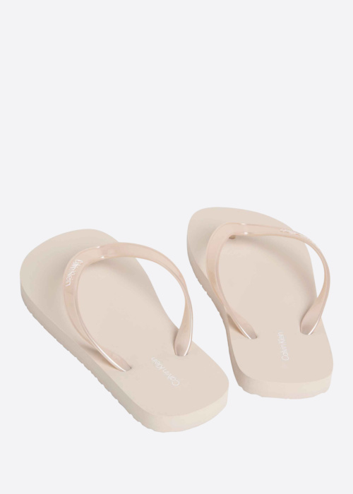 Calvin Klein šlepetės per pirštą