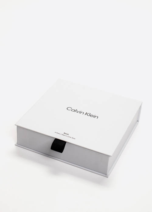 Calvin Klein dovanų dėžutėje kojinėsic 4 poros
