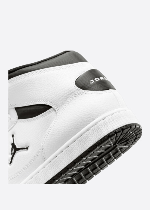 Jordan laisvalaikio batai Jordan Court Connect Mid