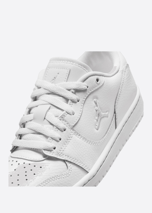 Jordan laisvalaikio batai Jordan Court Connect Low Bg