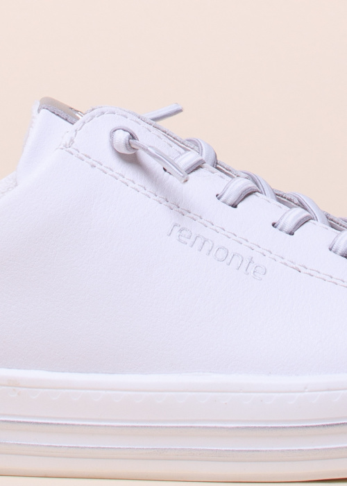 Remonte laisvalaikio batai